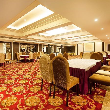 The Palm Court Otel Ludhiana Dış mekan fotoğraf